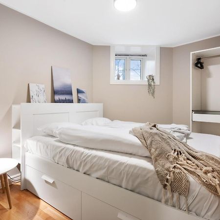 New! Modern City Apt: Central W/ Private Entrence Bergen Exterior foto